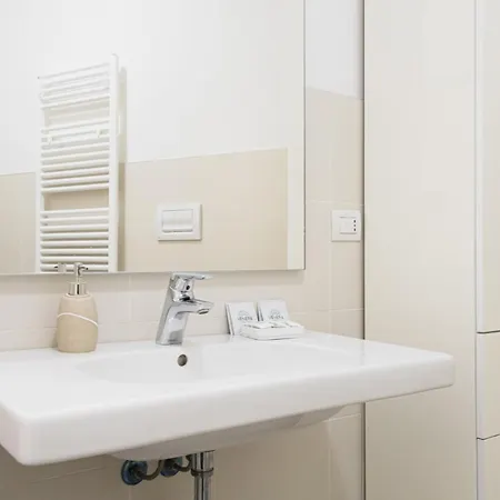 Apartment Easylife - Comfort Ed Eleganza Sui Navigli Milan